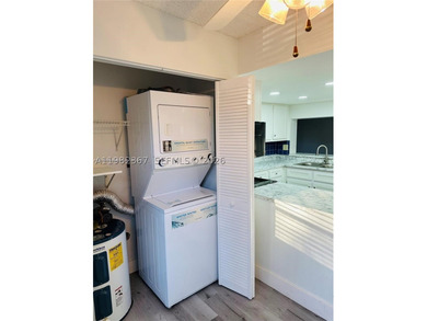 Perfect investment opportunity! PRICE FOR SALE !!! Spacious and - photo 8