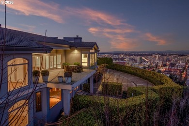 Occupying an elevated position with sweeping, cinematic vistas - photo 3