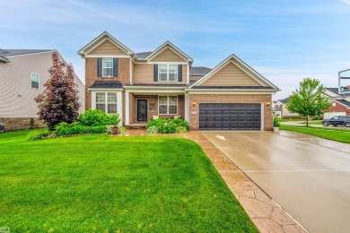 (private lake, pond, creek) Home For Sale in Macomb Twp Michigan