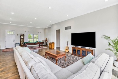 Custom-built 4-bedroom luxury ranch on scenic country setting - photo 8