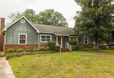 (private lake, pond, coastal) Home For Sale in Dudley North Carolina
