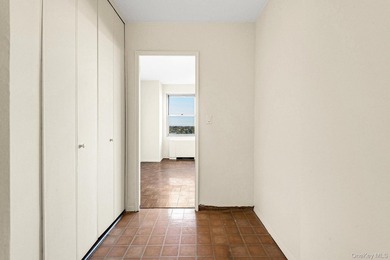 Welcome to this Rare to come by L shaped Studio, in The - photo 22