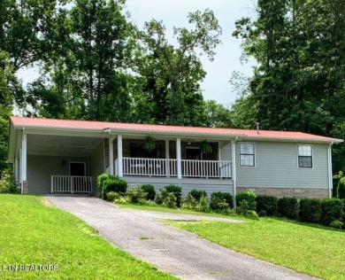 Lake Home For Sale in Jacksboro, Tennessee