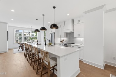 Move-in-ready, Coker Place brings a seamless kind of Chapel Hill - photo 3
