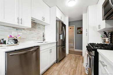 Welcome to this sprawling 3-bedroom, 2-bathroom corner unit in - photo 16