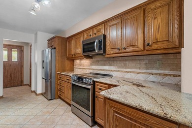 Luxury finishes and exceptional space come together in this - photo 17