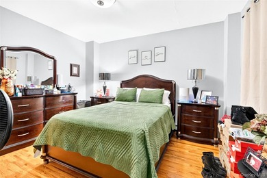Well maintained detached three level home in the Van Nest - photo 19