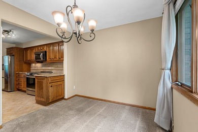 Luxury finishes and exceptional space come together in this - photo 20