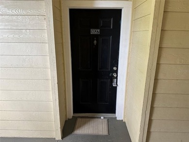 Great for Investors!! A stunning first-floor condo located in a - photo 2