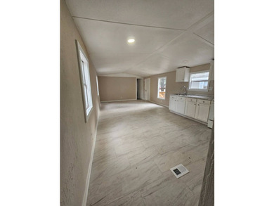 FULLY REMODELED 3 BEDROOM / 2 BATHROOM HOME IN HUDSON, FL ONLY - photo 22
