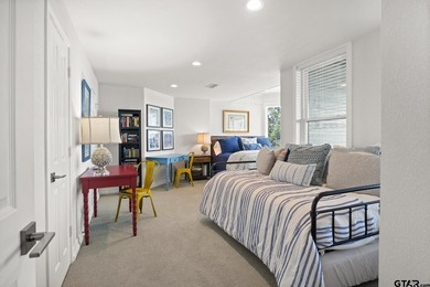 Majestic waterfront property in the coveted El Dorado - photo 32
