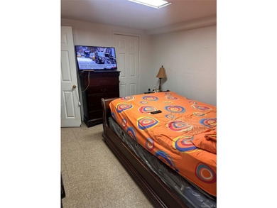 Well maintained detached three level home in the Van Nest - photo 34