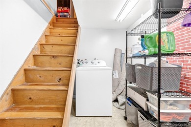 Well maintained detached three level home in the Van Nest - photo 35