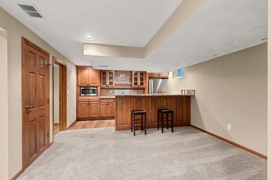 Luxury finishes and exceptional space come together in this - photo 45
