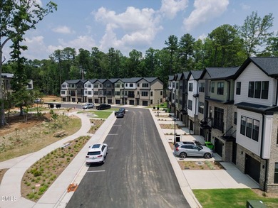 Move-in-ready, Coker Place brings a seamless kind of Chapel Hill - photo 3