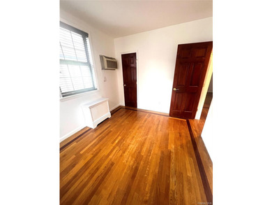 Charming Renovated Tudor Duplex | Prime North Flushing Ideally - photo 8