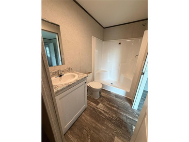 Adorable, BRAND NEW 2 Bed, 2 Bath Manufactured Home. Wood-plank - photo 14