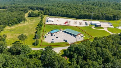 Own an established piece of the lake with no restaurant - photo 24