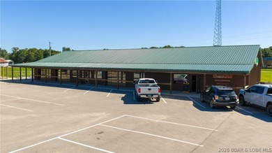 Own an established piece of the lake with no restaurant - photo 42