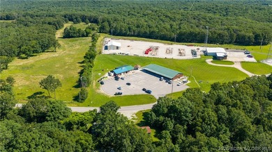 Own an established piece of the lake with no restaurant - photo 49