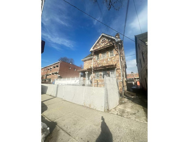 Welcome to 434 Torry Avenue, a well-maintained multi-family home - photo 1