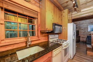 Located in the highly sought-after Oakwood on the Sound - photo 11