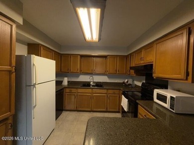 Perfect location country with direct access to the city life - photo 12