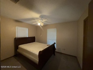 Perfect location country with direct access to the city life - photo 19