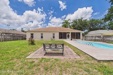 Tucked away in desirable NW Palm Bay, this spacious 3-bed - photo 19