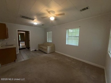 Perfect location country with direct access to the city life - photo 25
