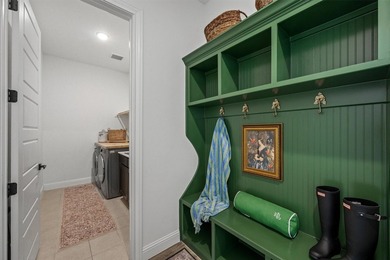Welcome to luxury living in the prestigious lakeside community - photo 33