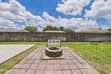 Tucked away in desirable NW Palm Bay, this spacious 3-bed - photo 33