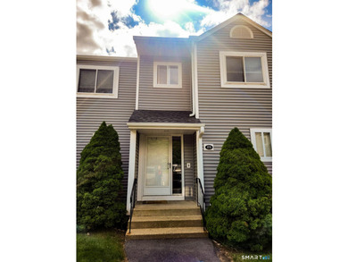 Welcome to easy, low-maintenance living, and lots of usable - photo 1