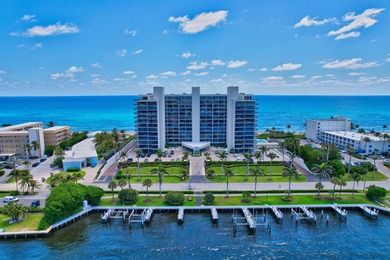 Step into this contemporary masterpiece with spectacular ocean - photo 4