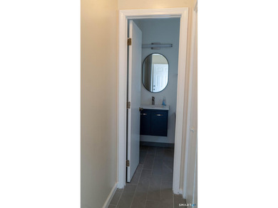 Welcome to easy, low-maintenance living, and lots of usable - photo 8