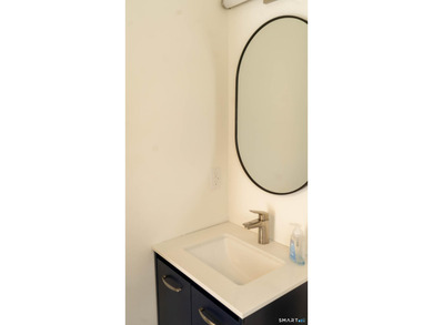Welcome to easy, low-maintenance living, and lots of usable - photo 9