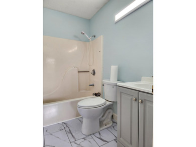 Rarely available, this beautifully updated third-floor condo - photo 11