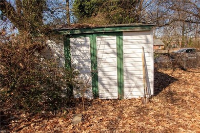 Diamond in the rough with strong potential. This 3-bedroom - photo 14