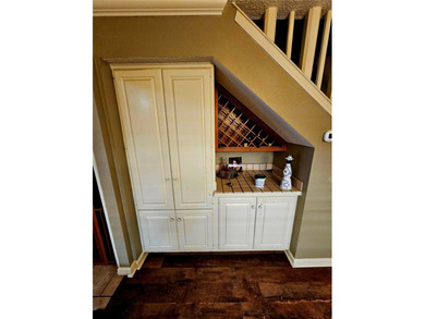 REDUCED TO SELL!!!!! You don't find these everyday. 5 bedrooms - photo 17