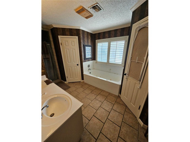 REDUCED TO SELL!!!!! You don't find these everyday. 5 bedrooms - photo 19
