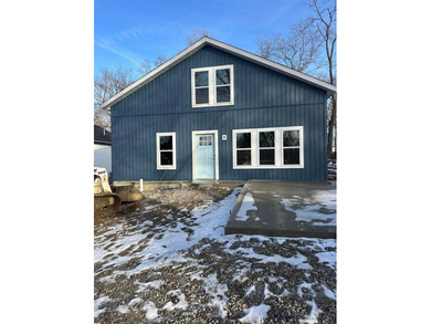 Buckeye Lake Home For Sale in Thornville Ohio