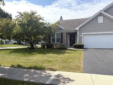 (private lake, pond, creek) Townhome/Townhouse For Sale in Dekalb Illinois