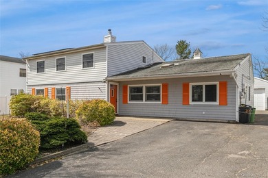 Come see this beautifully expanded Cape offering the perfect - photo 2