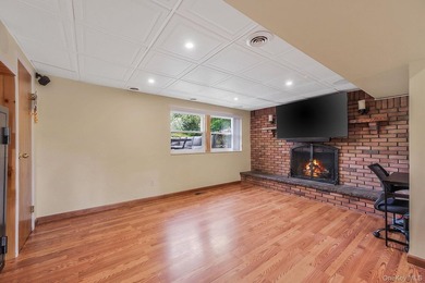 Beautifully maintained and thoughtfully updated, this 3 bedroom - photo 14