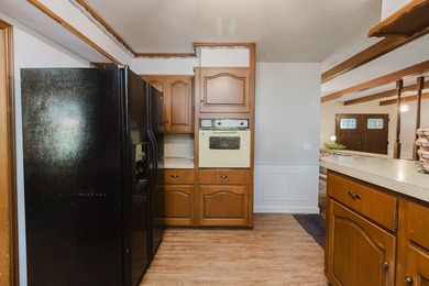 Charming & Recently refreshed, this Ranch Style Home blends - photo 17