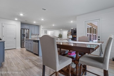 Tucked away on a premium lot in The Enclave, this beautifully - photo 20