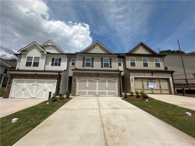 Lake Townhome/Townhouse For Sale in Flowery Branch, Georgia