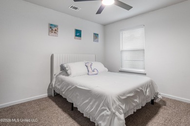 Tucked away on a premium lot in The Enclave, this beautifully - photo 31