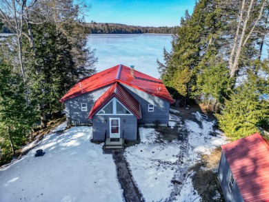 Cobbosseecontee Lake Home For Sale in West Gardiner Maine