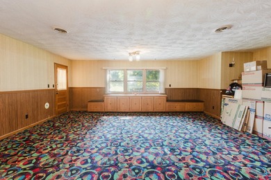 Charming & Recently refreshed, this Ranch Style Home blends - photo 32
